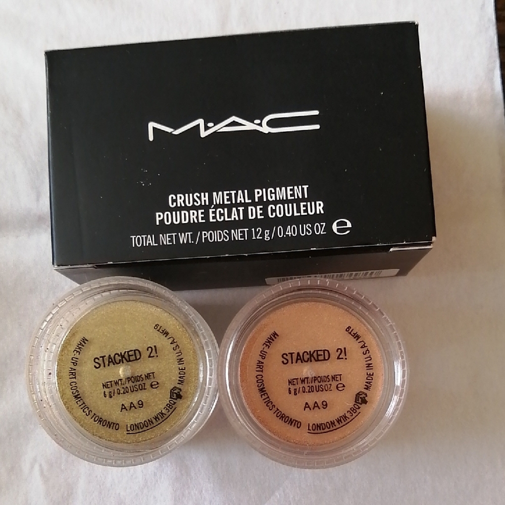 MAC Cosmetics Crush Metal Pigment X4 - Gold and Tan *** Limited Edition